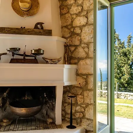 Melivaro Tsoukaládhes