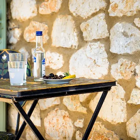 Tatil Evi Melivaro *