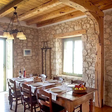 Melivaro Tatil Evi Tsoukaládhes