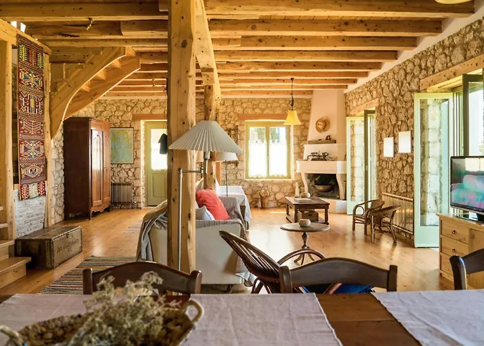 Kır Evi Melivaro *