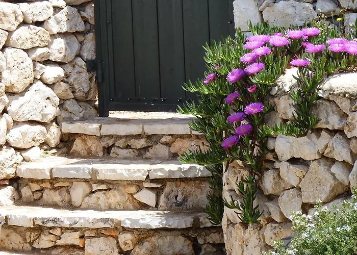 Melivaro * Tsoukaládhes